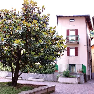 La Magnolia Guests House Bed & Breakfast